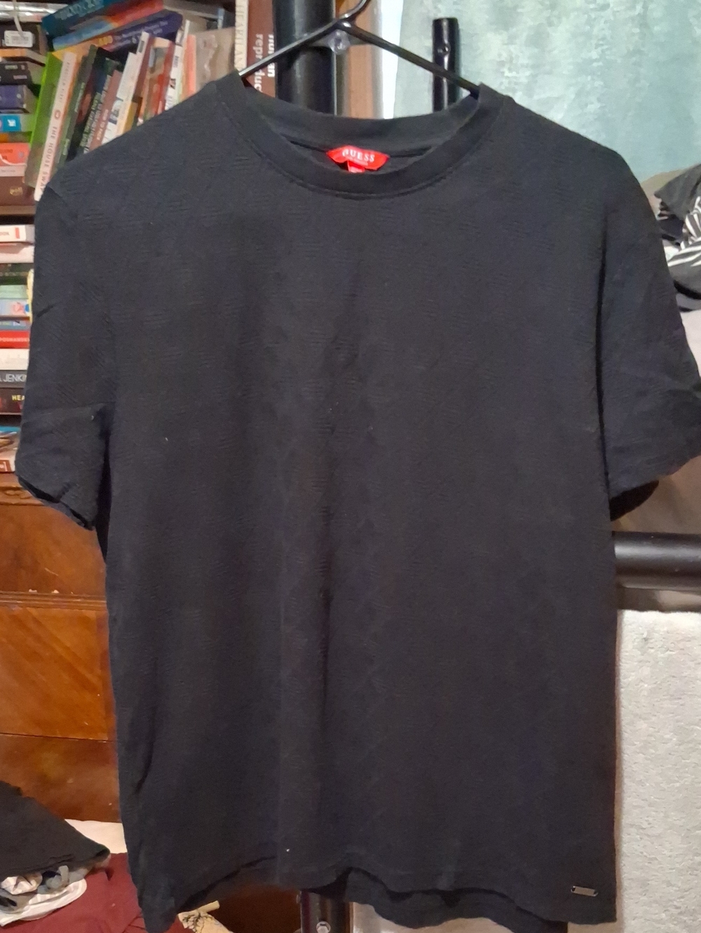 GUESS Black Short-Sleeve Crew Neck T-Shirt